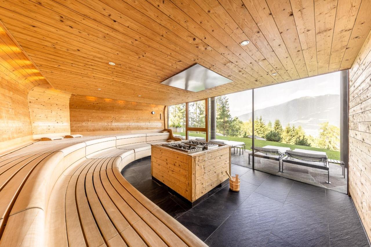 My Arbor - Dolomites Hotel Bressanone Exterior foto The interior of the Swiss Pavilion